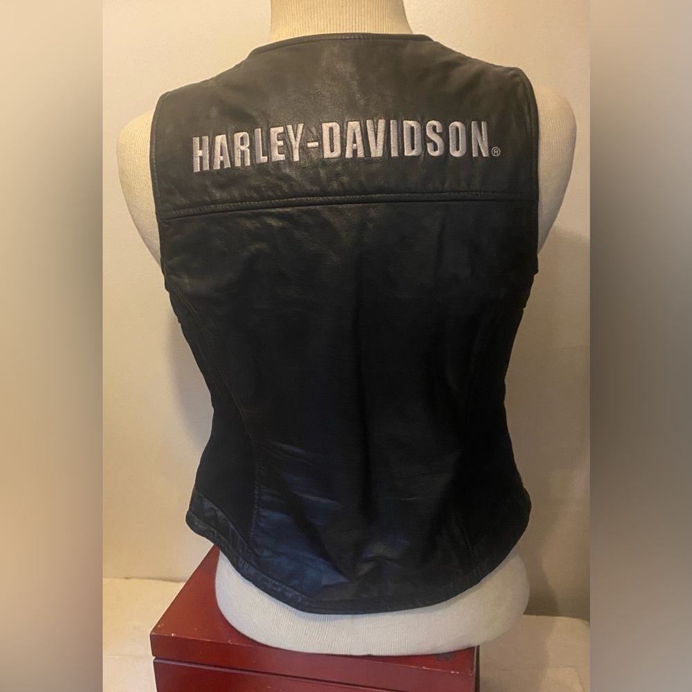 Harley Davidson Ladies Small Leather Expanding Vest